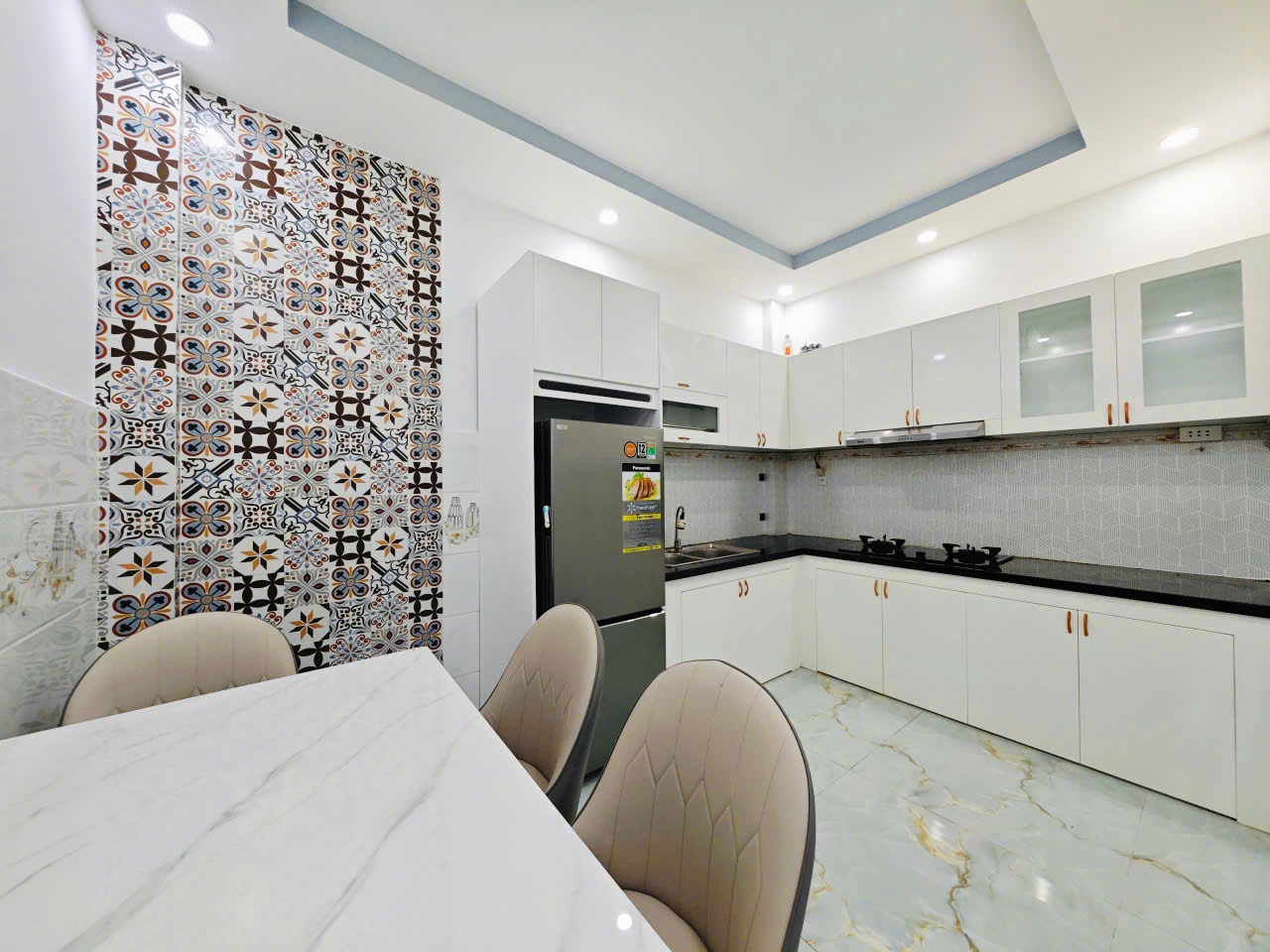 NHÀ MỚI Ở NGAY HẺM XE HƠI GIÁ CHỈ NHỈNH 4XT (TL chính chủ) vị trí đẹp gần Cityland sầm uất