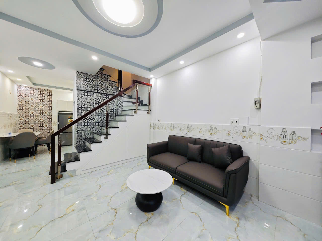 NHÀ MỚI Ở NGAY HẺM XE HƠI GIÁ CHỈ NHỈNH 4XT (TL chính chủ) vị trí đẹp gần Cityland sầm uất