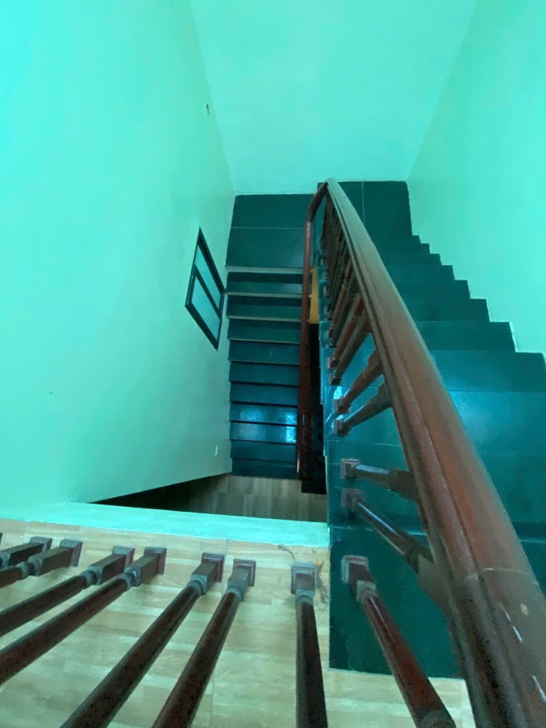 BÁN NHÀ SÁT KHU CÔNG NGHIỆP - Ô TÔ TRÁNH - THÔNG SỐ ĐẸP - ĐẦU TƯ GIỮ TIỀN HOẶC CHO THUÊ - Ở SƯỚNG