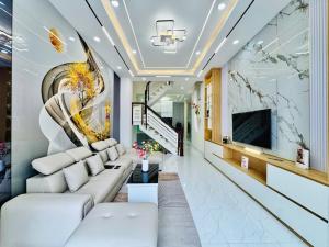 Hẻm 8m, Phan Huy Ích, P.12, GV, 59m², 4 Tầng, 4pn, Full nội thất cao cấp