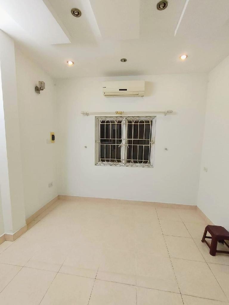 Bán Nhà Trần Quý Cáp ,Mặt Phố 41 6 4.2 5.6 tỷ