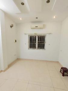 Bán Nhà Trần Quý Cáp ,Mặt Phố 41 6 4.2 5.6 tỷ