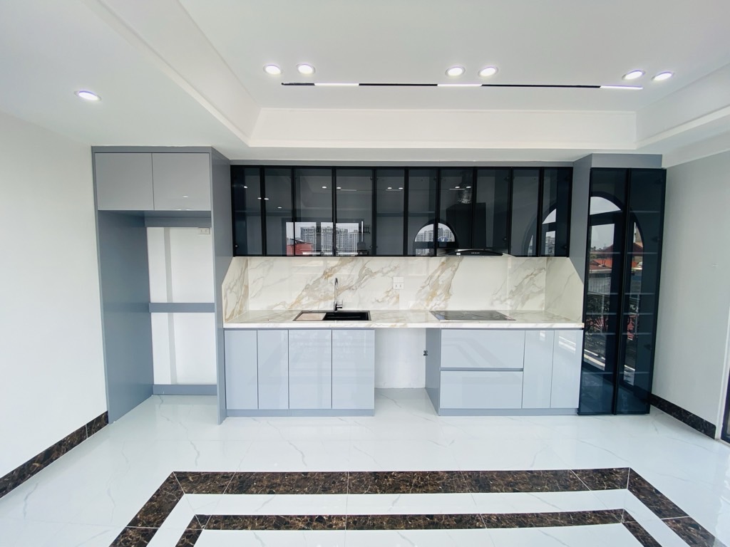 HOA HẬI,SÀI ĐỒNG,THIẾT KẾ HIỆN ĐẠI,7 TẦNG LÔ GÓC