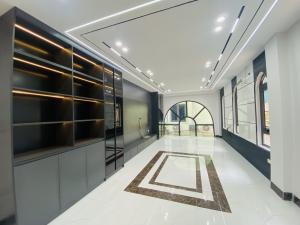 HOA HẬI,SÀI ĐỒNG,THIẾT KẾ HIỆN ĐẠI,7 TẦNG LÔ GÓC