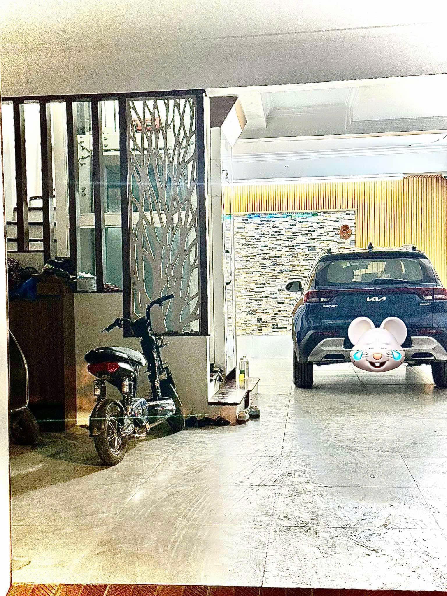 Bán nhà gần Phạm Văn Đồng - 5T thang máy - mặt tiền khủng - ngõ thông tứ phía - ô tô ngủ trong nhà