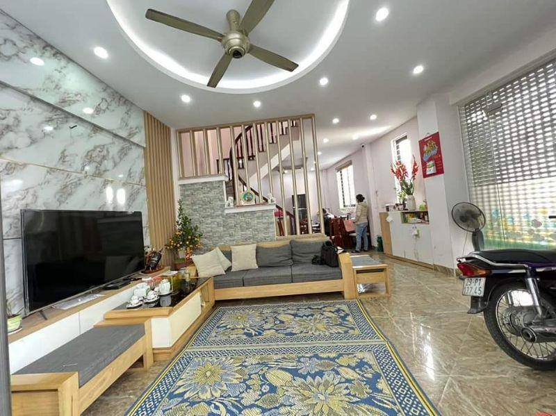 Cần bán gấp nhà lô góc Trần Cung - 5 tầng 7p ngủ thu nhập ổn định 25tr/tháng - gần mọi tiện ích