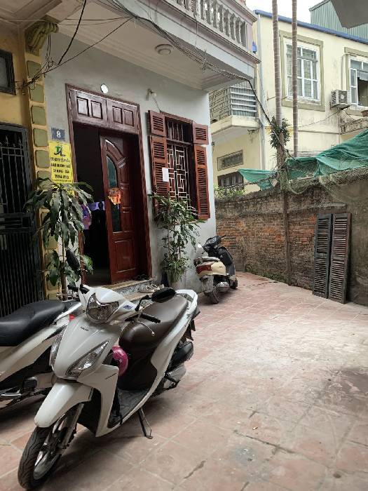 BÁN NHÀ TRƯƠNG ĐỊNH MẶT TIỀN RỘNG, NGÕ NÔNG