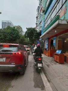 SIÊU PHẨM MẶT PHỐ TRỊNH ĐÌNH CỬU - MẶT TIỀN 6M - VỈA HÈ SIÊU RỘNG - VỊ TRÍ ĐẮC ĐỊA - KINH DOANH CỰC ĐỈNH