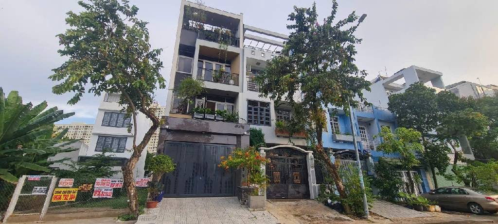 SIÊU PHẨM ĐƯỜNG D4 QUẬN 7 - CHÀO HÀNG SIÊU PHẨM CỰC ĐẸP VỀ MỌI MẶT
