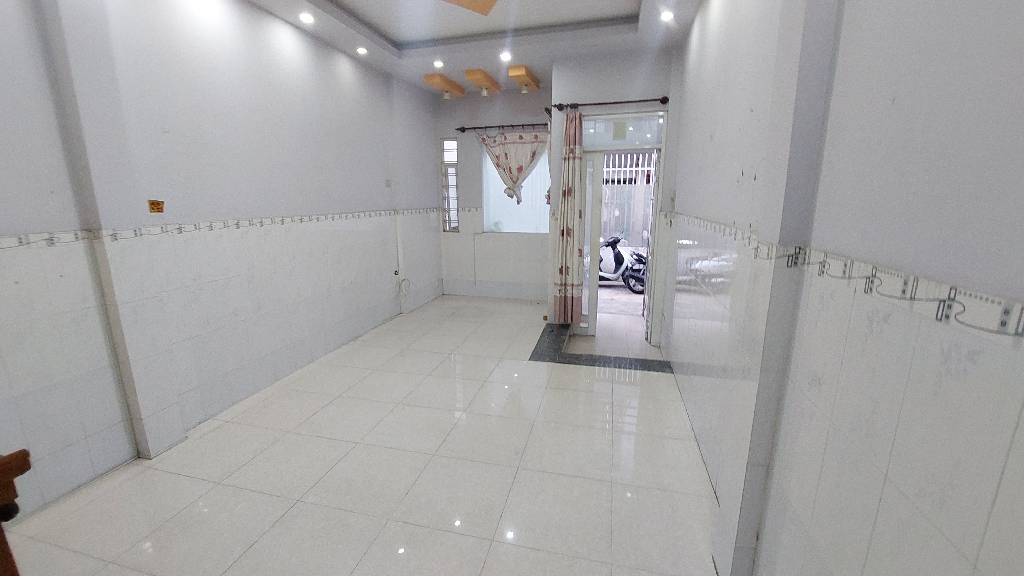 Phạm thế hiển hiện hữu siêu phẩm, khu vực siêu yên tỉnh, an ninh, diện tích khủng, cách mặt tiền vài bước chân