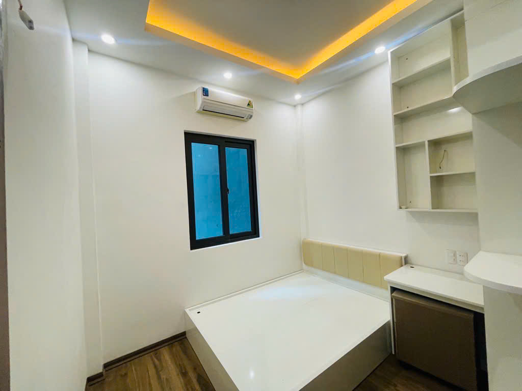 NHÀ ĐẤT HÀ NỘI ĐANG “ CHẠM ĐÁY” – SIÊU PHẨM Ô TÔ ĐỖ CỬA, 2 MẶT THOÁNG, GIÁ CHÀO 9.X TỶ