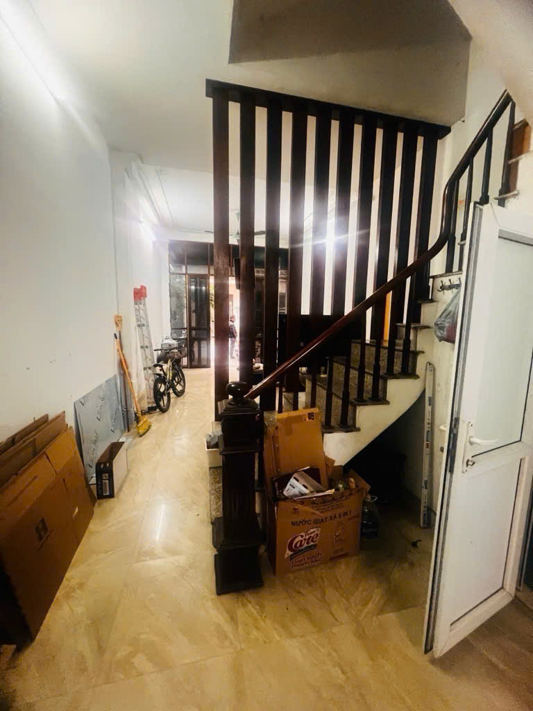 BÁN NHÀ LẠC LONG QUÂN VỊ TRÍ ĐẮC ĐỊA GIÁ CHỈ 8.6 TỶ