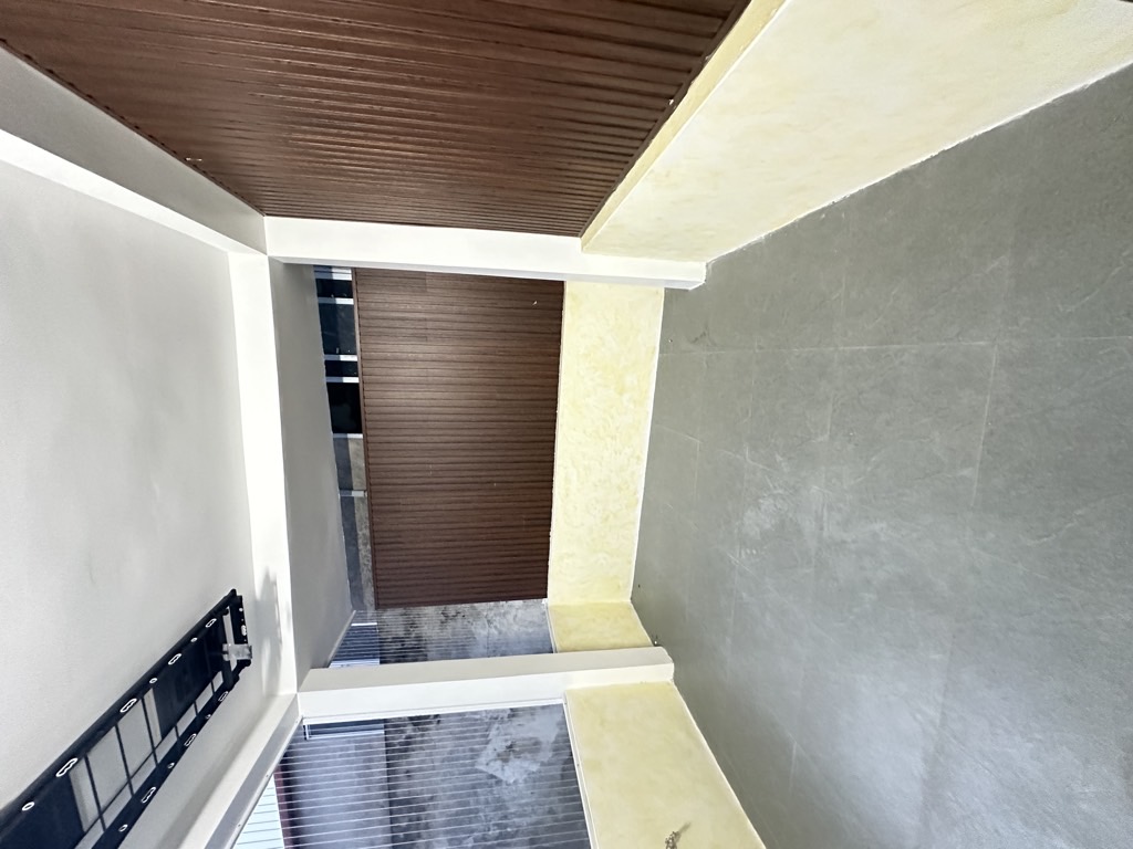 Siêu phẩm ngọc thụy - gần ô tô - thang máy - Full nội thất với sát tỷ
