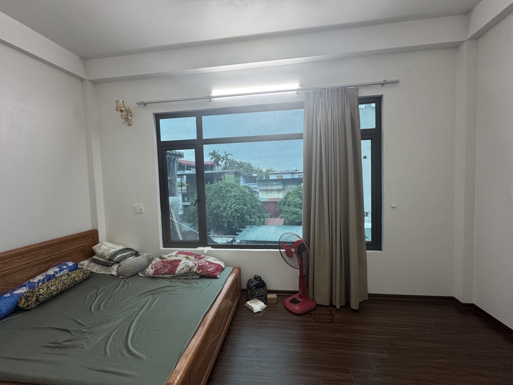 Góc thanh lý Uy Nỗ thị trấn Đông Anh Chẳng cần tìm đâu xa 40m2, 3 tầng, mới cứng, ngay trung tâm trị trấn làm gì cũng tiện, Ô TÔ vào tận nơi