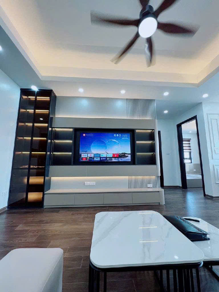 HƠN 5 TỶ - CHUNG CƯ C7 CĂN GÓC - NGUYỄN TRÃI - THANH XUÂN BẮC - 86m2 x 3pn x 2wc.Ban công đông nam, Cửa chính hướng tây