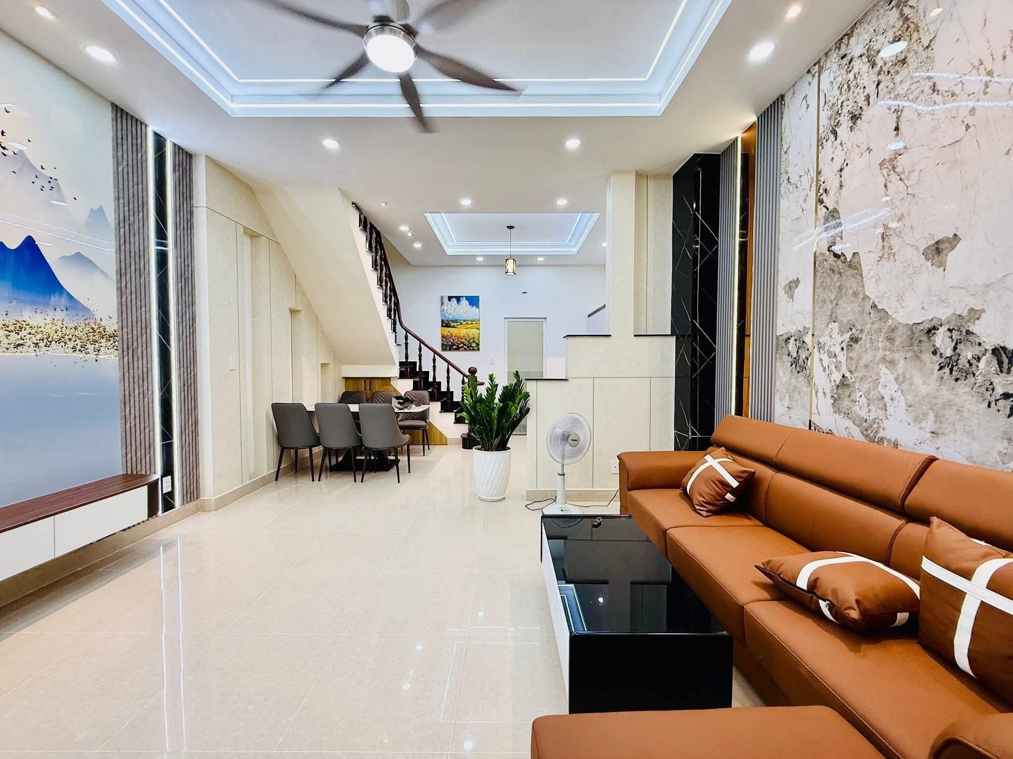 CHDV, 6 PN , TN trên 300tr/năm , giá 9, 5 TỶ