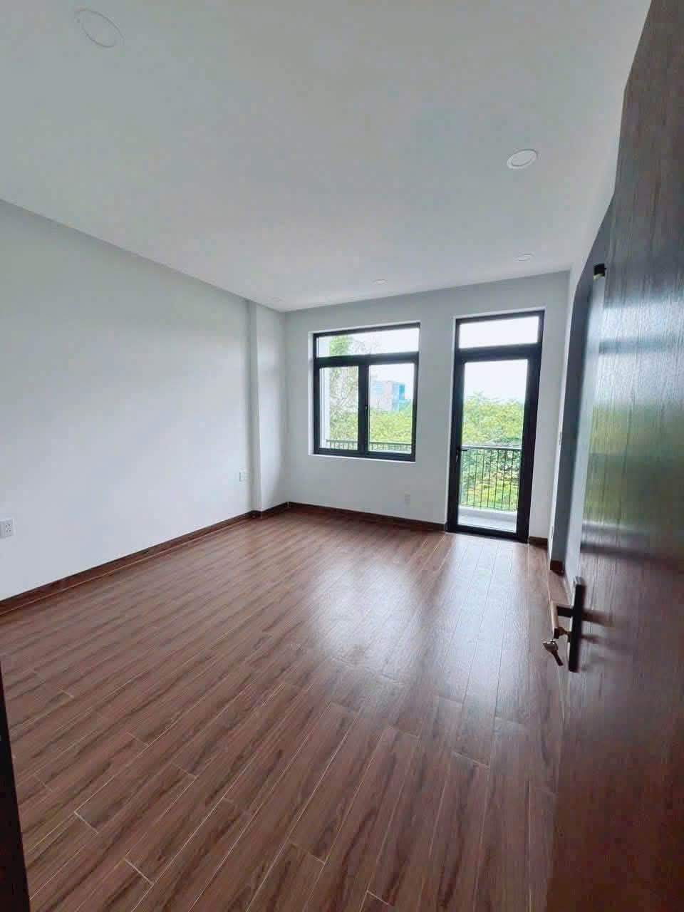 Nhà mới, mua ở ngay , sổ hồng vuông vức, ở, cho thuê, kinh doanh, chỉ 7,2 tỷ
