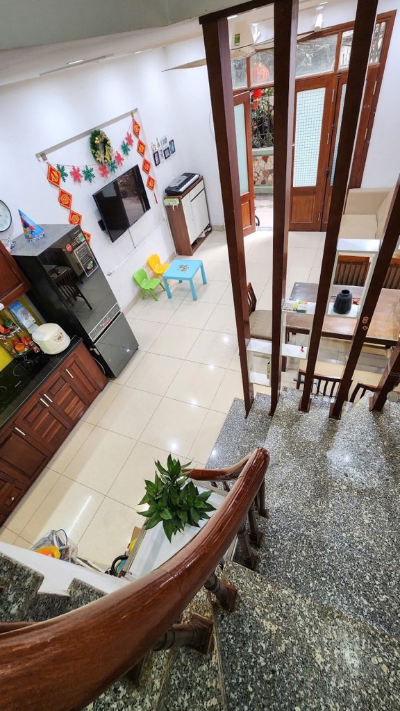 Cần bán nhà Ngô Quyền Hà Đông 33m 5 tầng 7.5 tỷ