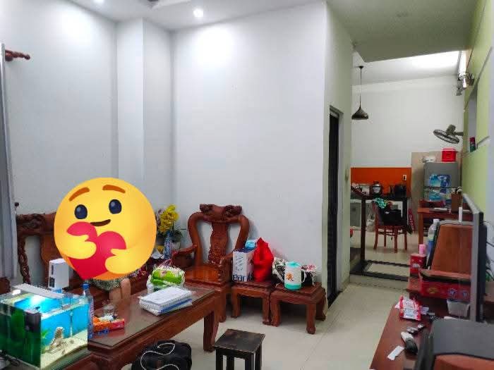 Bán nhà Hà Huy Giáp Quận 12, ngay Cao Đẳng Điện Lực, HXH sát mặt tiền