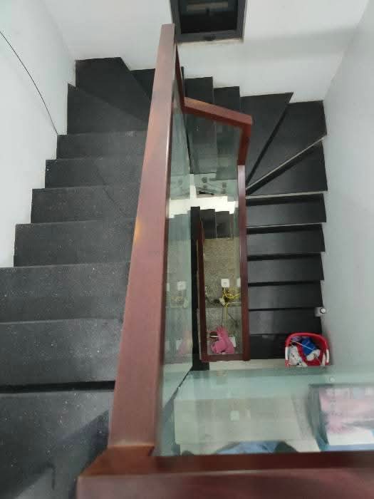 Bán nhà Hà Huy Giáp Quận 12, ngay Cao Đẳng Điện Lực, HXH sát mặt tiền