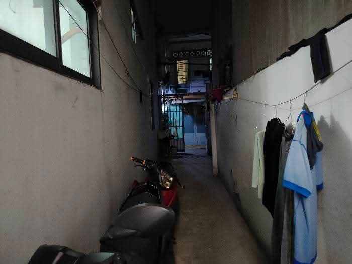 Bán nhà Hà Huy Giáp Quận 12, ngay Cao Đẳng Điện Lực, HXH sát mặt tiền