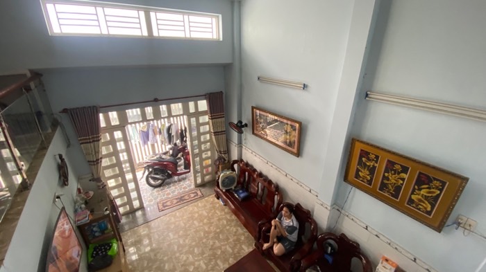 Bán nhà Hà Huy Giáp Quận 12, ngay Cao Đẳng Điện Lực, HXH sát mặt tiền