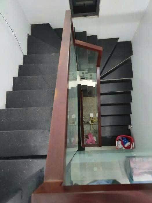 Nha bán Tân Thới Nhất 1, mặt tiền ngang hơn 5m hiếm, HXH đậu trước cửa