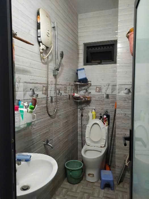 Nha bán Tân Thới Nhất 1, mặt tiền ngang hơn 5m hiếm, HXH đậu trước cửa