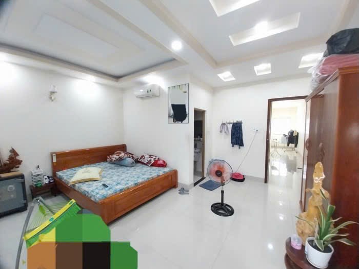 KDC kinh doanh sầm uất, vị trí rất đẹp, kết Hiệp Thành City