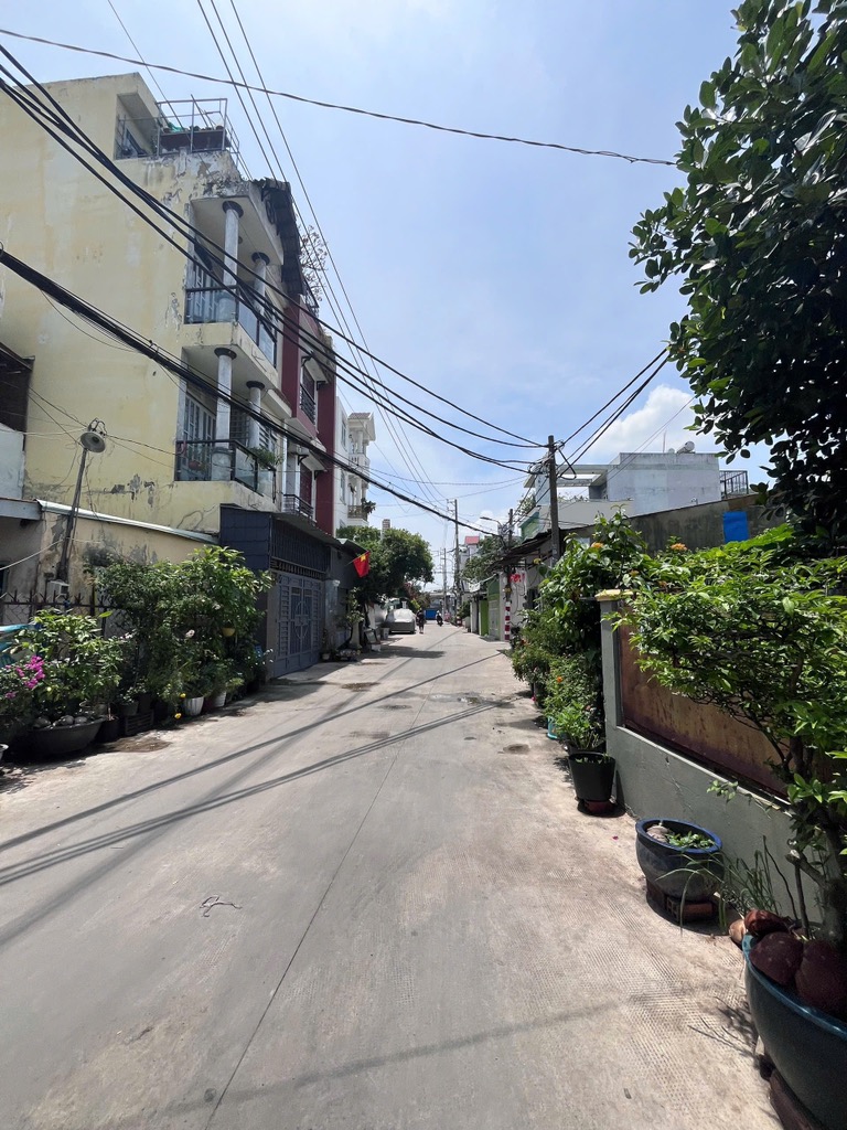 ☆ BÁN NHÀ VỊ TRÍ ĐẸP TRƯƠNG THỊ HOA, SÁT SIÊU THỊ METRO, XUNG QUANH TRƯỜNG HỌC CÁC CẤP. GIÁ CHỈ 6.8ti TL