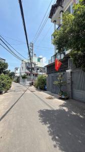 ☆ BÁN NHÀ VỊ TRÍ ĐẸP TRƯƠNG THỊ HOA, SÁT SIÊU THỊ METRO, XUNG QUANH TRƯỜNG HỌC CÁC CẤP. GIÁ CHỈ 6.8ti TL