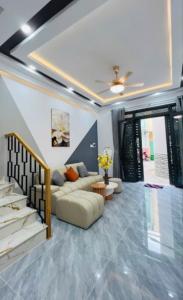 ĐIỆN BIÊN PHỦ, QUẬN 10 - NHÀ MỚI VÀO Ở NGAY -  - DTST 100M2 - 3 TẦNG BTCT - CHỈ 6.9 TỶ TL