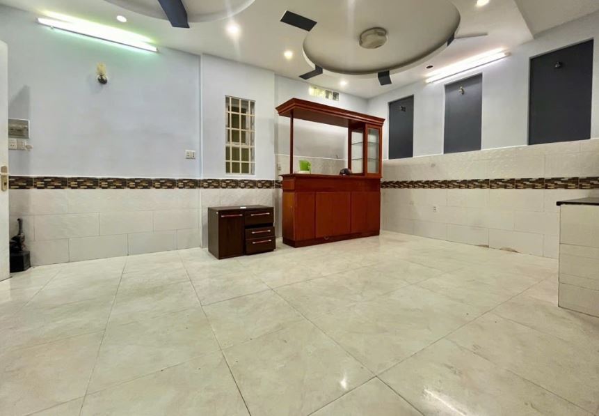 PHAN ĐĂNG LƯU , PHÚ NHUẬN - HẺM XE HƠI LÔ GÓC, LÔ GÓC 3 MẶT THOÁNG  - 39M2 - 4 TẦNG BTCT - NHỈNH 7