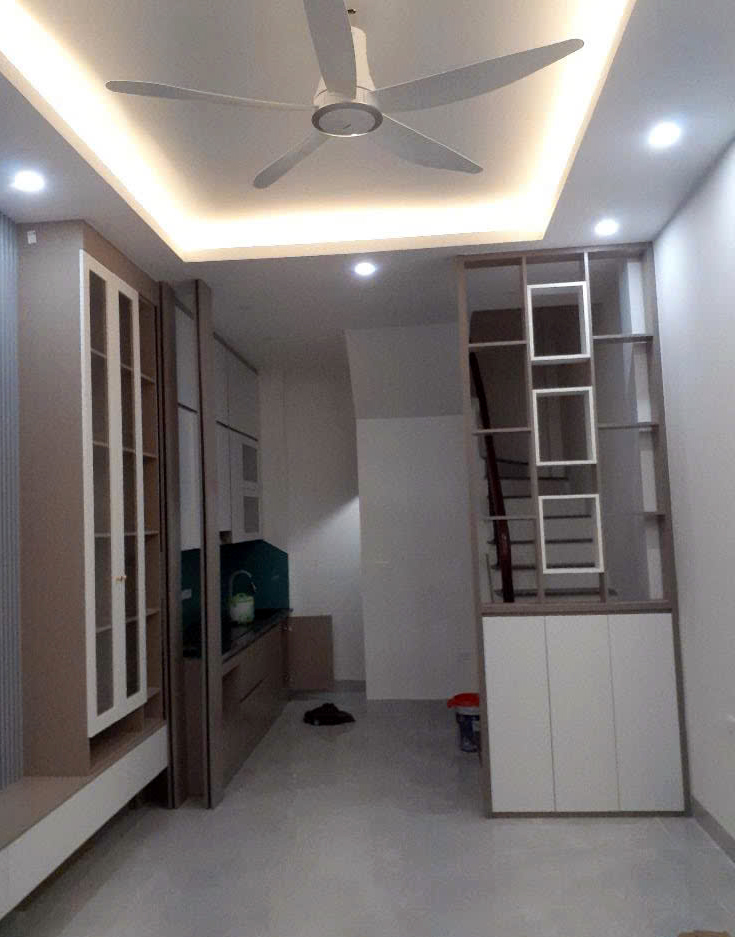 Nhà mới phố Nguyễn Khánh Toàn, Cầu Giấy, Hà Nội. 5 tầng 35m2, full nội thất, giá 9.5 tỷ.