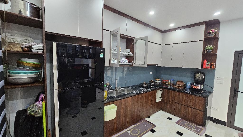 Bán nhà Trần Phú Hà đông 35m2, 4 Tầng, 4 Phòng Ngủ Lô Góc Thoáng 4 tỷ
