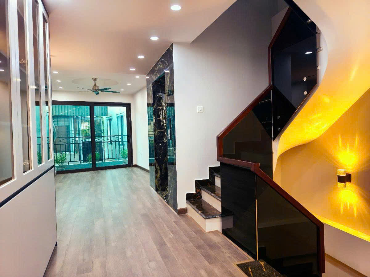 KHƯƠNG HẠ - DÂN XÂY - 3 TẦNG 3 NGỦ - NGÕ BA GÁC TRÁNH - 47m2 CHỈ 9 TỶ
