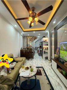NHÀ MỚI Ở LUÔN 4 TẦNG 4 NGỦ , NGÕ THÔNG