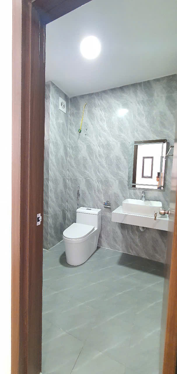 SIÊU HIẾM MẶT PHỐ BỒ ĐỀ - LONG BIÊN