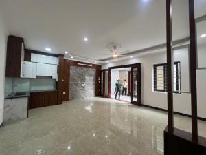 BÁN NHÀ MỚI XÂY 5 TẦNG – 40M2 – CỔ LINH – THẠCH BÀN LONG BIÊN