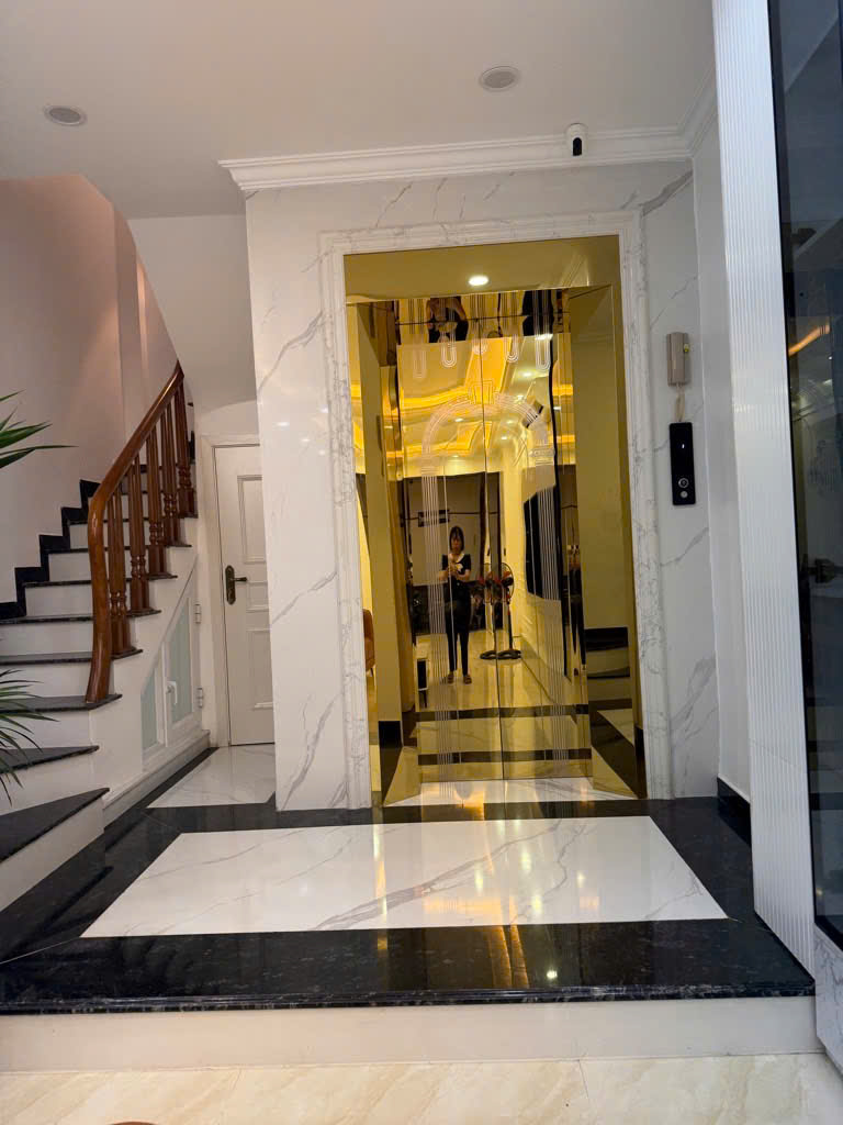 NHÀ 5 TẦNG ĐẸP, PHỐ KIM NGƯU, HAI BÀ TRƯNG, HÀ NỘI