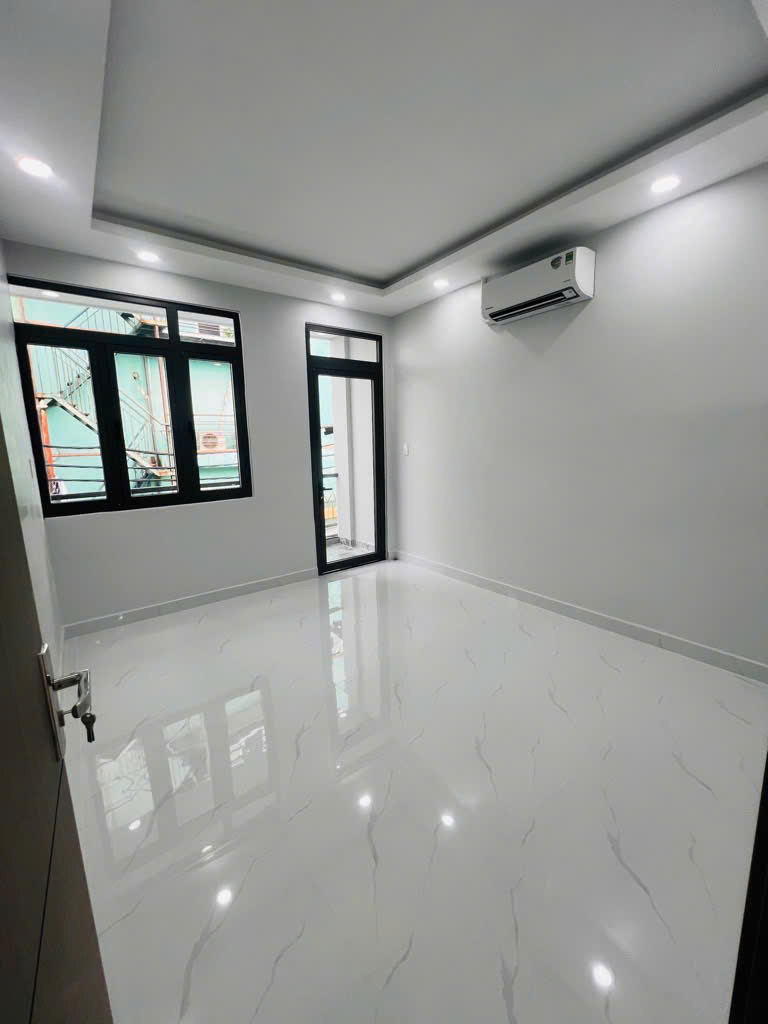 MUA 1 CĂN ĐƯỢC 2 CĂN - NHÀ QUẬN 7 MỚI XÂY, VÀO Ở NGAY