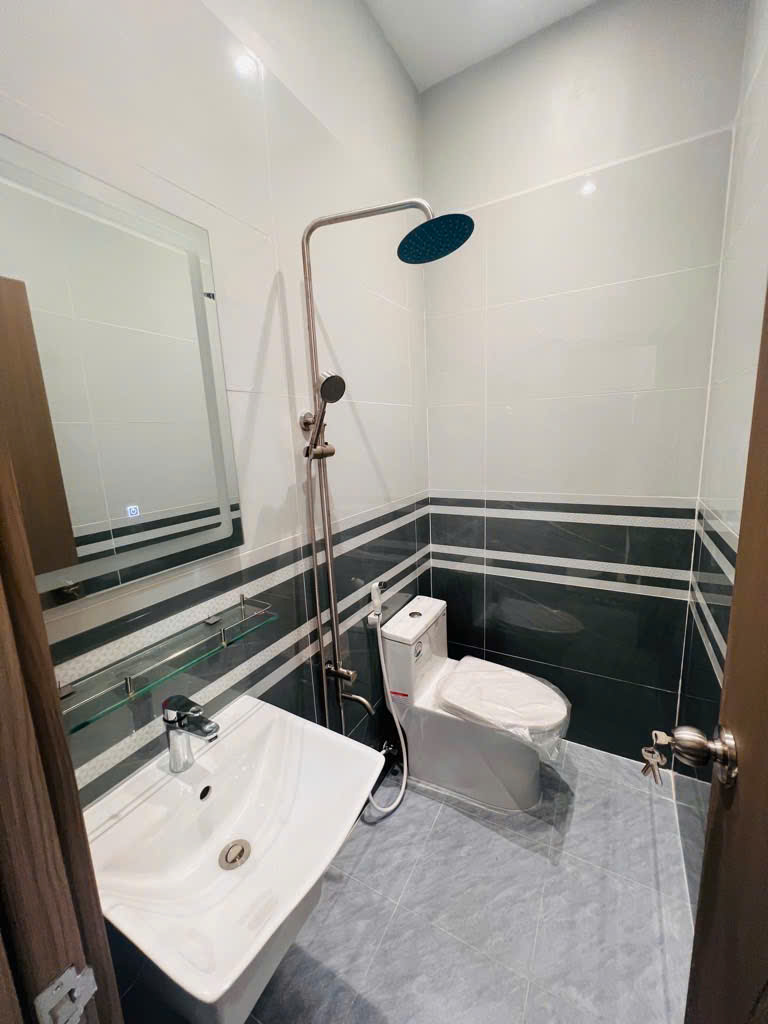 MUA 1 CĂN ĐƯỢC 2 CĂN - NHÀ QUẬN 7 MỚI XÂY, VÀO Ở NGAY