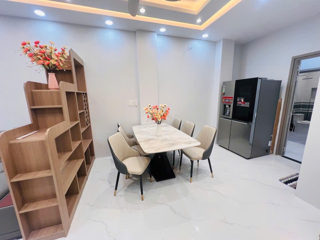 MUA 1 CĂN ĐƯỢC 2 CĂN - NHÀ QUẬN 7 MỚI XÂY, VÀO Ở NGAY