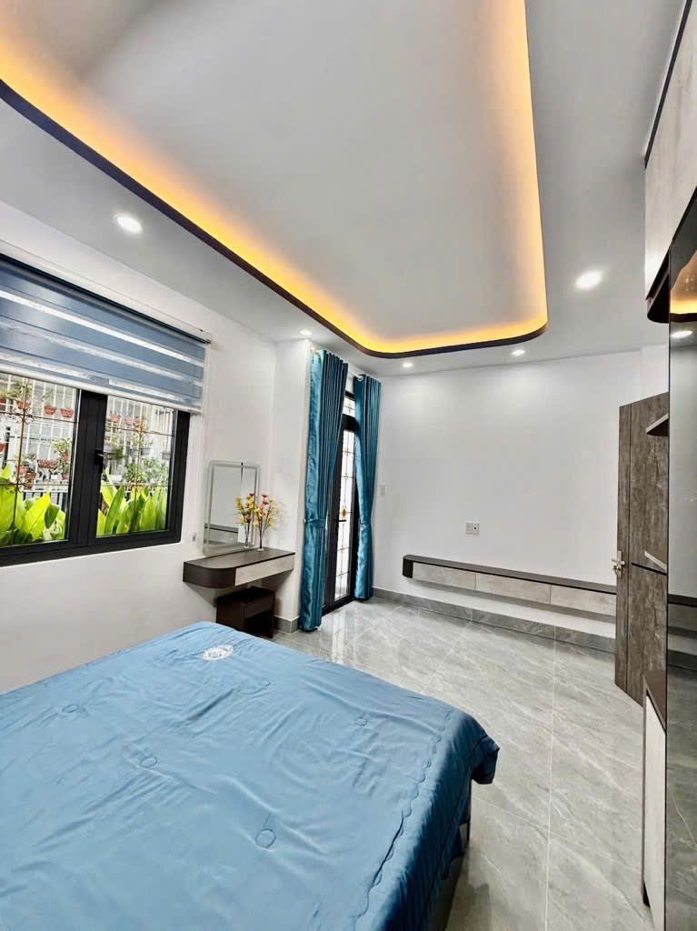 NHÀ PHỐ HIỆN ĐẠI MỚI XÂY - NGAY CẦU PHÚ XUÂN QUẬN 7
