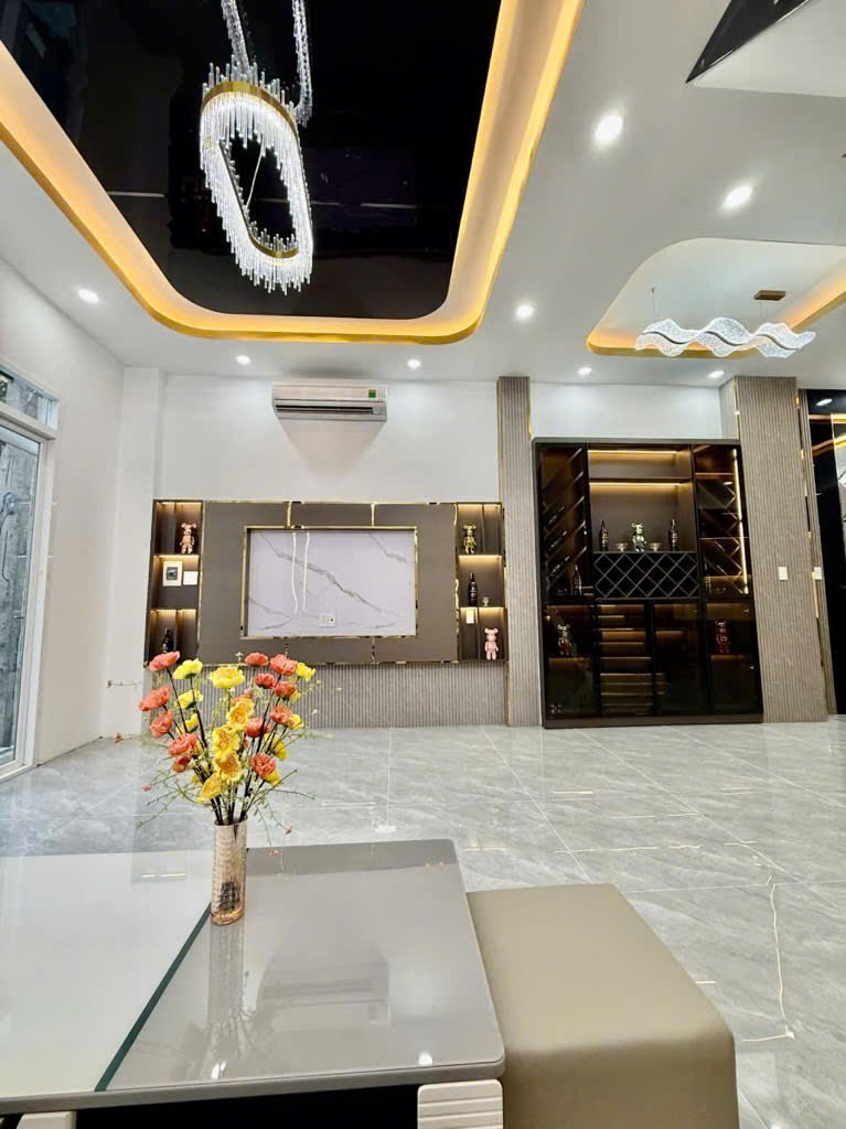 NHÀ PHỐ HIỆN ĐẠI MỚI XÂY - NGAY CẦU PHÚ XUÂN QUẬN 7