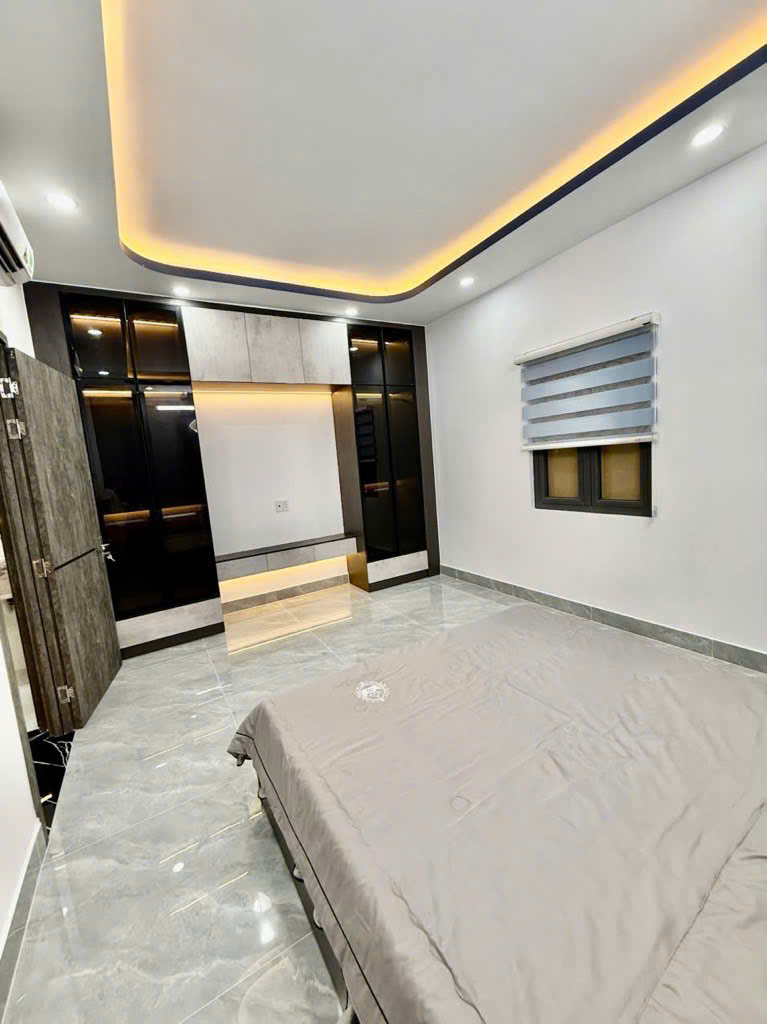 NHÀ PHỐ HIỆN ĐẠI MỚI XÂY - NGAY CẦU PHÚ XUÂN QUẬN 7