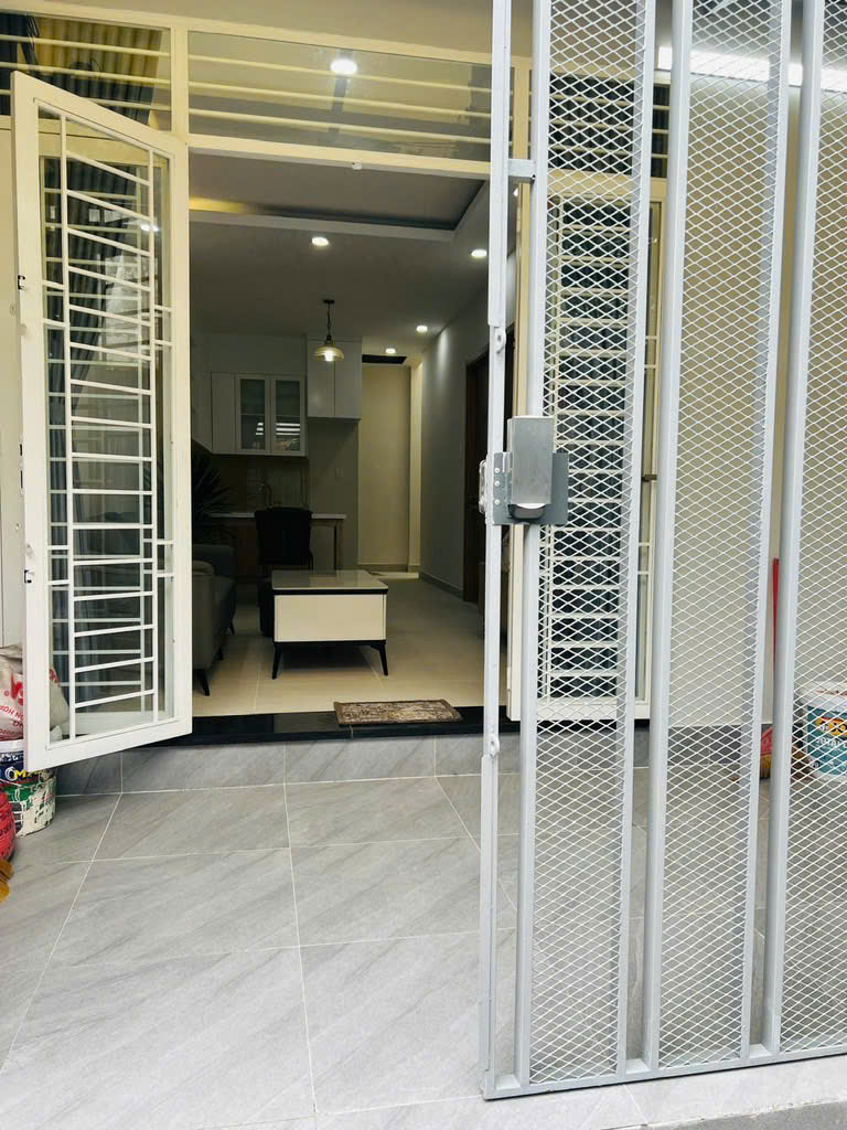 Nhà mới Hẻm xe hơi ngay chợ hiệp bình