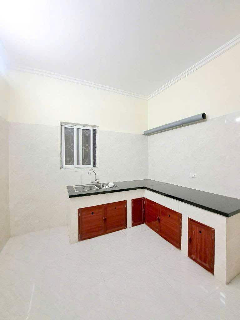 Bán nhà gấp - đông anh - kinh doanh sầm uất - 100m2