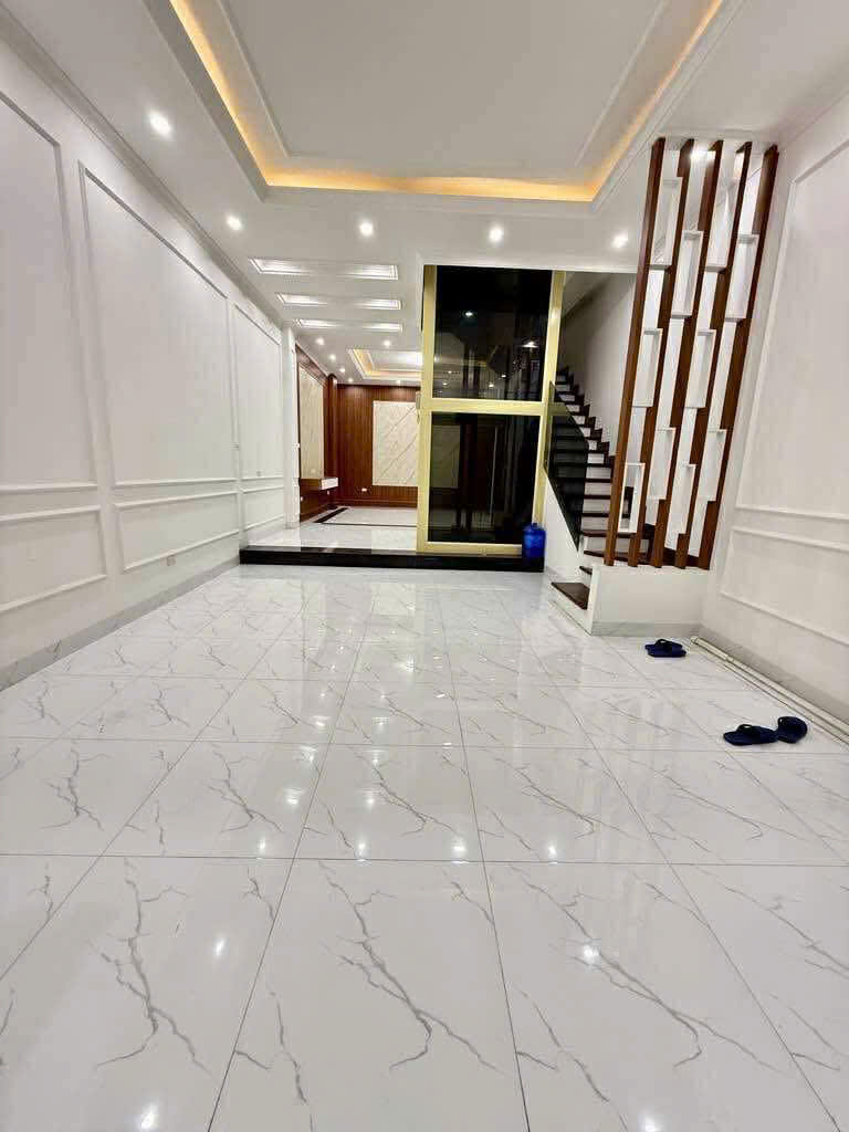 BÁN NHÀ - LÊ TRỌNG TẤN, THANH XUÂN, HÀ NỘI, THANG MÁY, Ô TÔ  65M x 5 TẦNG GIÁ CHỈ 19,6 TỶ
