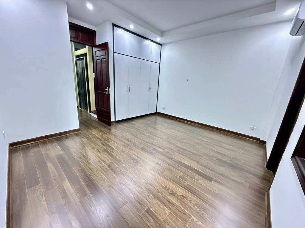 BÁN NHÀ - LÊ TRỌNG TẤN, THANH XUÂN, HÀ NỘI, THANG MÁY, Ô TÔ  65M x 5 TẦNG GIÁ CHỈ 19,6 TỶ